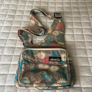 Kavu purse